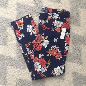 Old Navy pixie pant